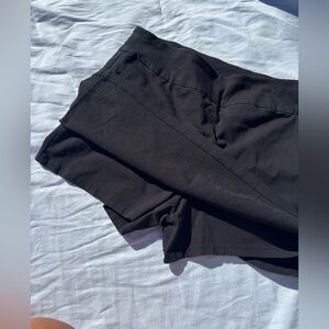 Y2K DFA New York Black Skort size 14